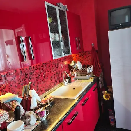 Super Luxury Room For Two In The Center Of Burgas ホームステイ *